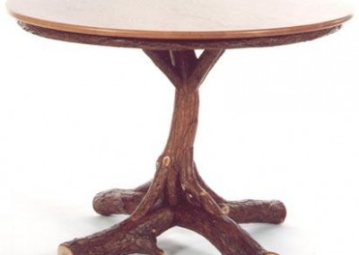 Round Pedestal Dining Table