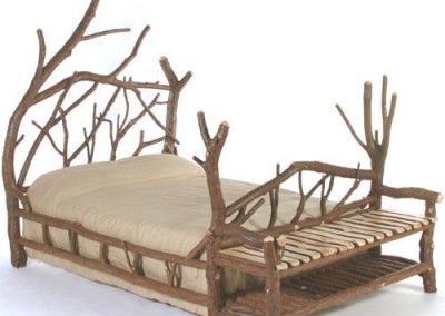 Freestyle Bed with Attached Bench